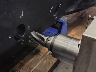 Optimization of Machining Tool Entry Methods for Sprocket Wheel Holes in Mining Excavator 2 Figure 1: Machining Site